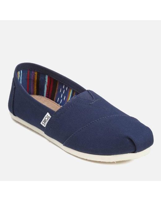 toms canvas pumps