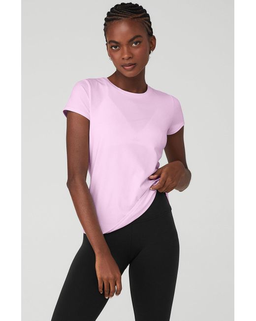 Alo Yoga Alo Yoga Alosoft Finesse T-shirt in Pink | Lyst