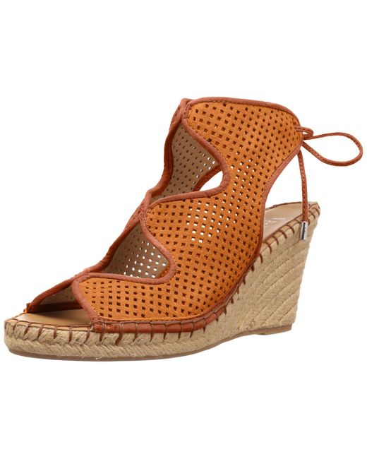 franco sarto pela sandal