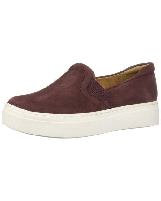 naturalizer carly sneaker