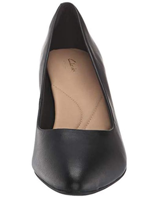 clarks calla rose pump