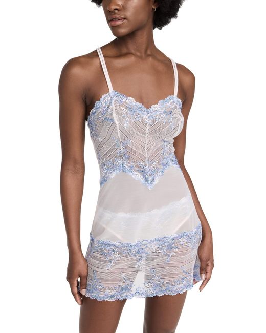 Wacoal White Embrace Lace Chemsie