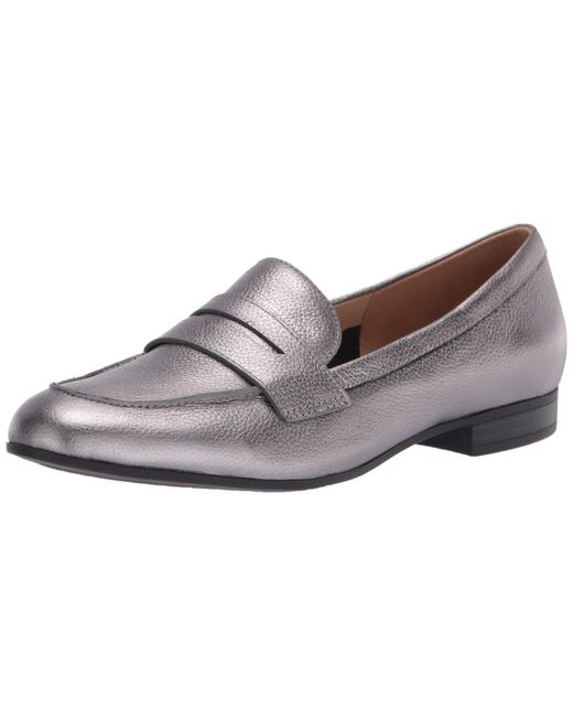 naturalizer lorna loafer