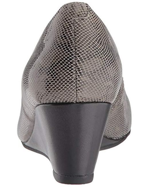 Clarks flores tulip wedge sale