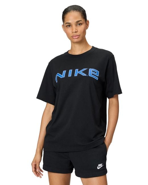 Nike Black Sportswear T-shirt Centered