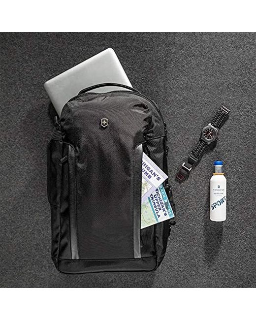 deluxe travel laptop backpack victorinox