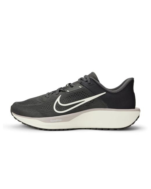 Nike White Quest 6 Road Running Shoes for men