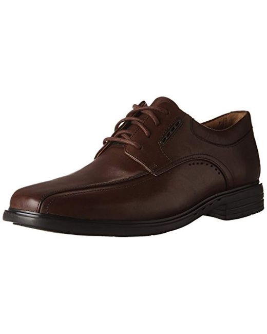 clarks un kenneth way