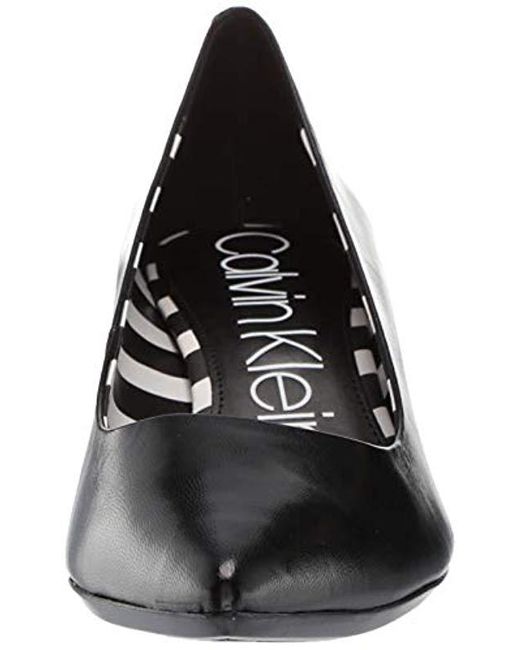 calvin klein genoveva pump black