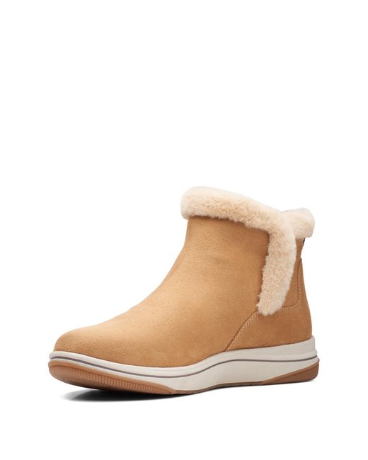 Clarks Natural Womens Breeze Fur Ankle Boot