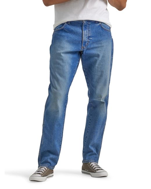 Wrangler Blue Relaxed Fit Taper Jean for men