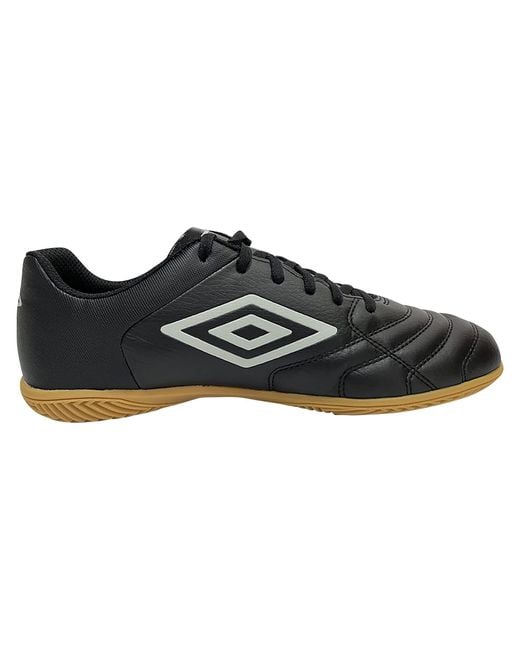 umbro indoor soccer shoes