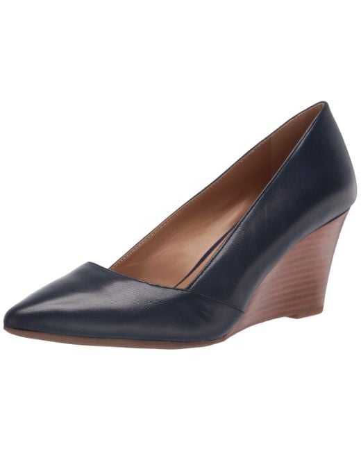 Franco Sarto Leather Frankie Pump in 