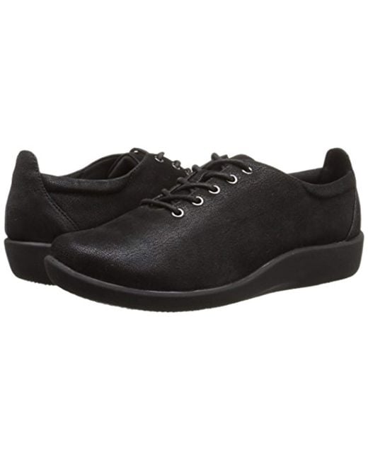 clarks cloudsteppers lace up