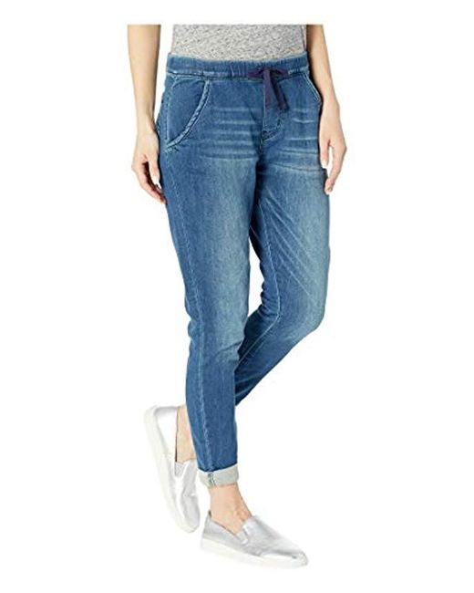 Signature by Levi Strauss Co. Gold Label Mid rise Cropped Lounge Jogger in Blue Lyst