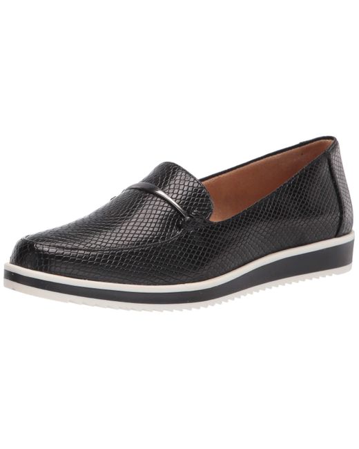 naturalizer collette loafer