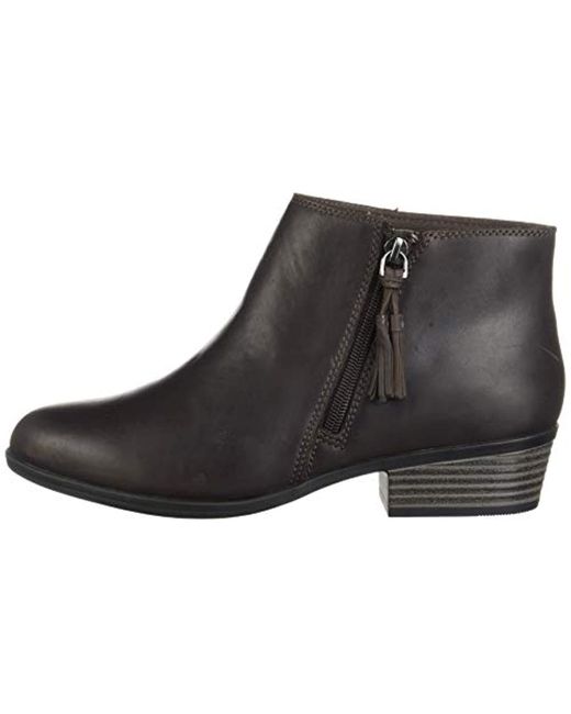 addiy zoie clarks