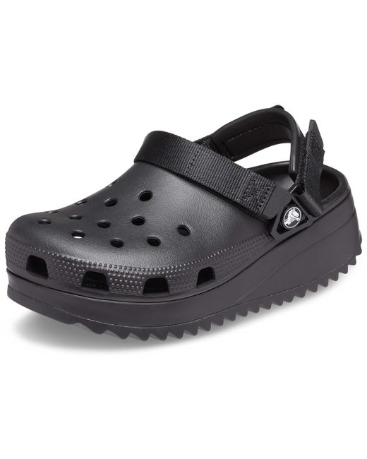 CROCSTM Black Classic Bae Clog W