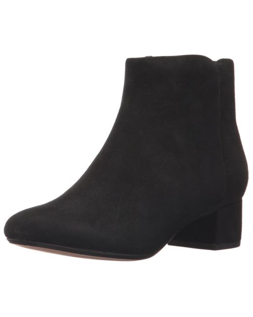 Clarks Chartli Lilac Ankle Bootie in Black | Lyst