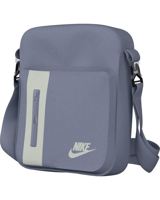 Nk Elmntl Prm Crssbdy di Nike in Blue
