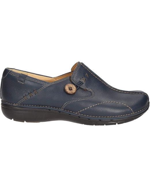 clarks un loop loafers