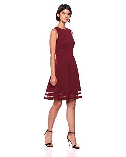 Calvin Klein Sleeveless Round Neck Fit 