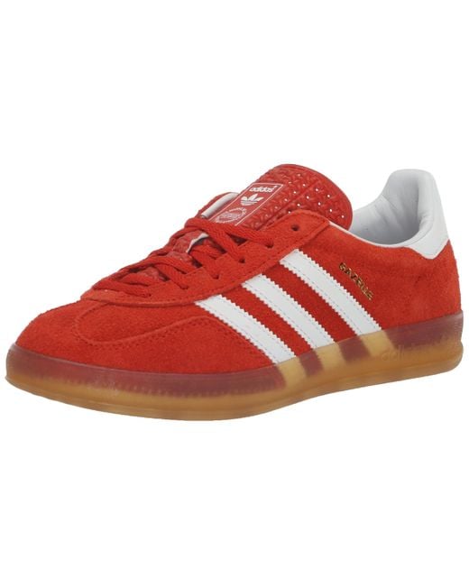 Gazelle Indoor W di Adidas in Red
