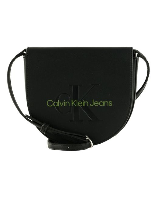 Jeans Sac à Bandoulière Sculpted Mini Saddle Bag Petit Calvin Klein en coloris Black