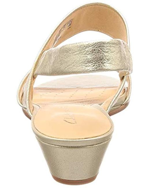 clarks champagne sandals