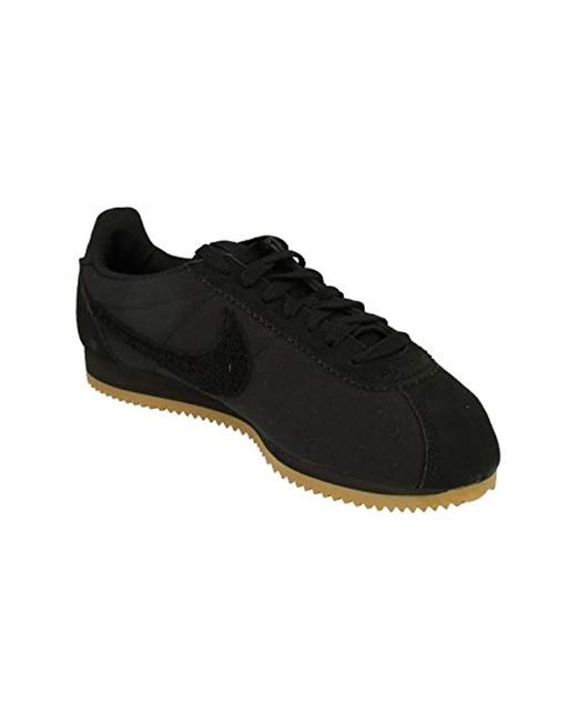 Nike Classic Cortez Se Competition Running Shoes in Black Nike Classic Cortez Se Competition Running Shoes in Black