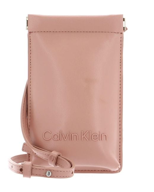 CK Set Phone Crossbody Calvin Klein de color Pink