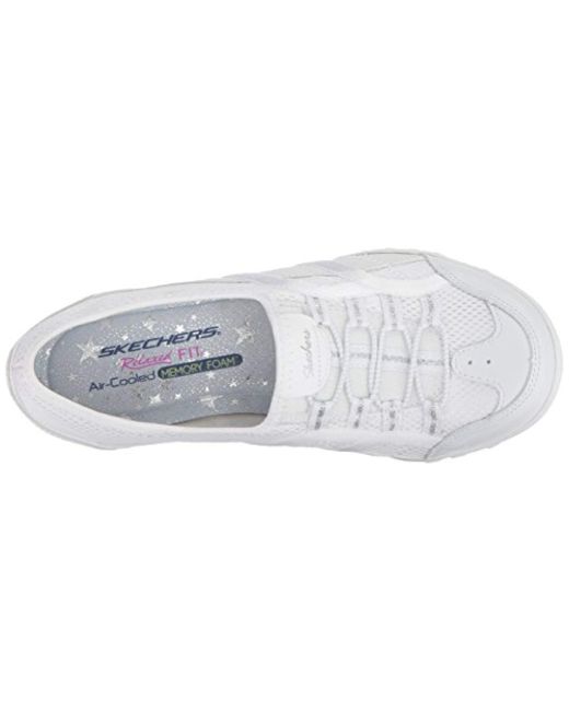 Skechers 23203 Slip On Trainers in White