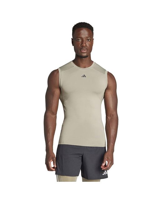Techfit Training Sleeveless tee Camiseta Adidas de hombre de color Gray