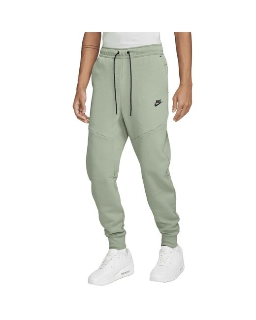 Nike Sportswear Jogginghose Tech Fleece in Green für Herren