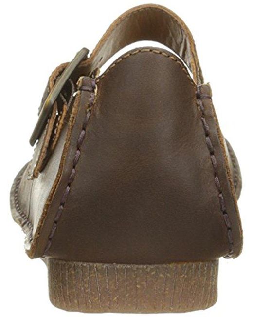 clarks women's faraway field oxford