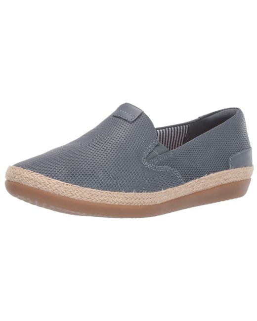 clarks iris loafer