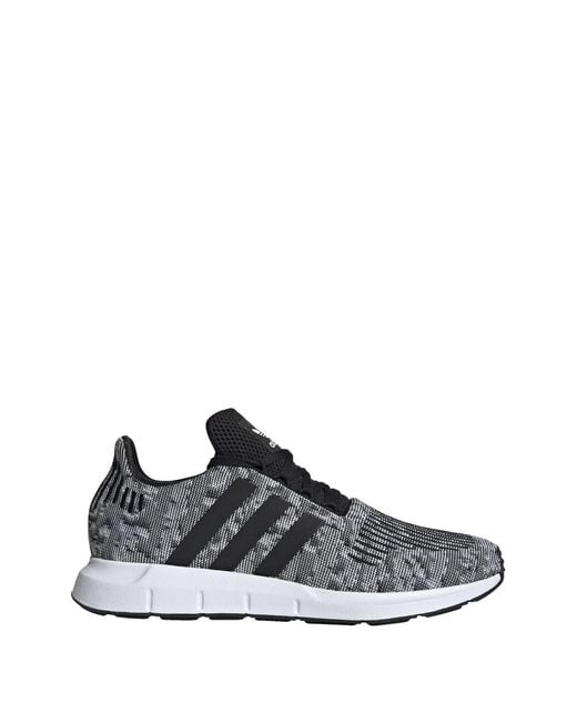 Adidas swift run cloud white core black online