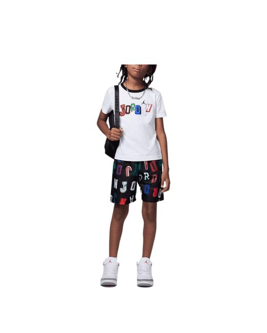 Example Title di Nike in White