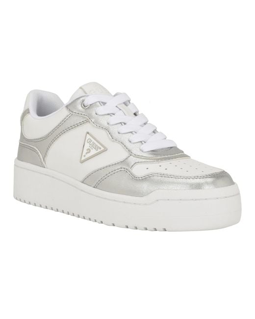 Miram di Guess in White
