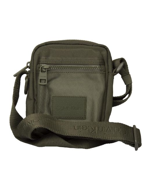 Sac à bandoulière homme CK petit sac mini organisateur article ZM0ZM02138 CM 14 x 17 x 3 Calvin Klein pour homme en coloris Green