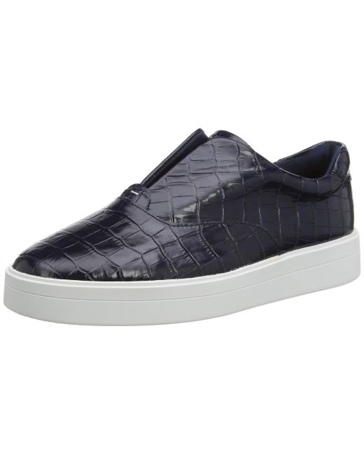 clarks hero step white