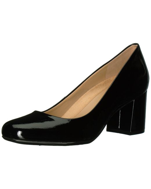 naturalizer black patent leather pumps