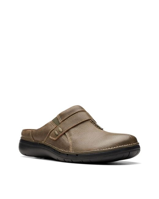 Clarks Brown Un Loop Ease Clog