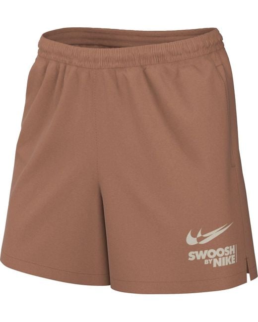 Damen Sportswear Woven Short Gls Pantaloncini di Nike in Brown