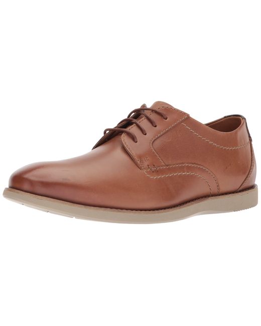 Clarks Leather Raharto Plain Shoe in 