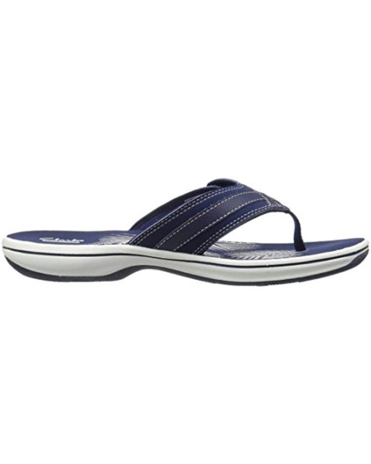 clarks breeze sky flip flops