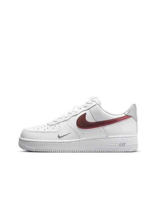 Nike Air Force 1 '07 Trainers In White With Metallic Swoosh for men