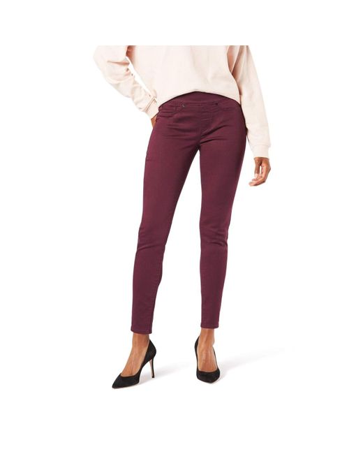 Signature by Levi Strauss & Co. Gold Label Totally Shaping Pull-on Skinny  Jeans in Red | Lyst