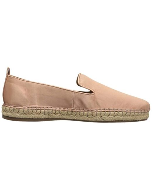 defy varsity mid women's sneakers