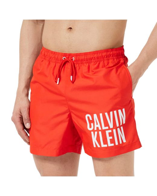 Pantaloncino da Bagno Uomo Medium Drawstring Lungo di Calvin Klein in Red da Uomo